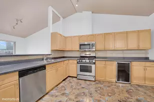 533 Lyon Dr, Buffalo Grove, IL 60089 - Photo 7