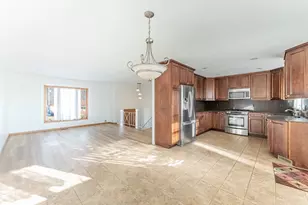 729 Yates Ave, Romeoville, IL 60446 - Photo 5