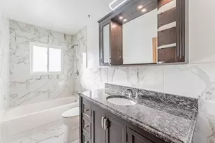 729 Yates Ave, Romeoville, IL 60446 - Photo 9