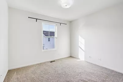 426 Plaza Place, Aurora, IL 60504 - Photo 11