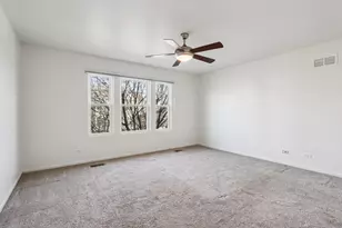 426 Plaza Pl, Aurora, IL 60504 - Photo 7