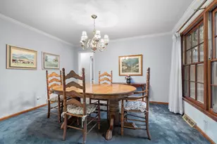 2S501 Seneca Dr, Wheaton, IL 60189 - Photo 11