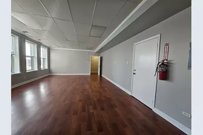 3336 W Lawrence Avenue #302, Chicago, IL 60625 - Photo 3