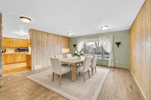 801 Woodlawn Dr, Dekalb, IL 60115 - Photo 3