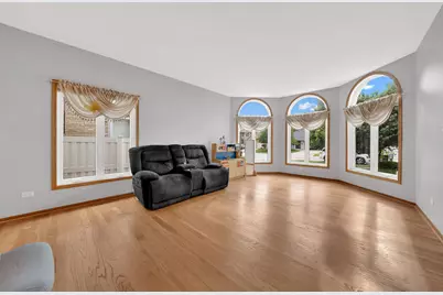 10745 Lockwood Avenue, Oak Lawn, IL 60453 - Photo 11