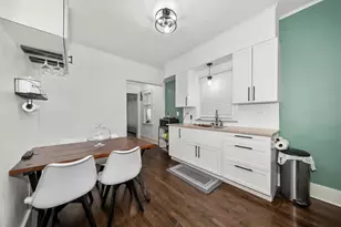 6514 Sinclair Ave, Berwyn, IL 60402 - Photo 9