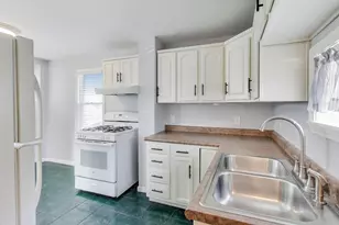 764 2nd Ave, Aurora, IL 60505 - Photo 9