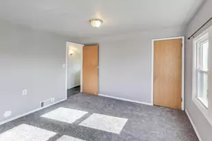 764 2nd Ave, Aurora, IL 60505 - Photo 15