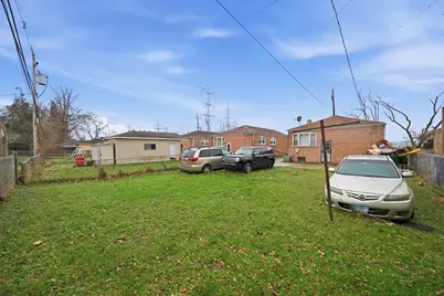 13921 S Stewart Avenue, Riverdale, IL 60827 - Photo 19