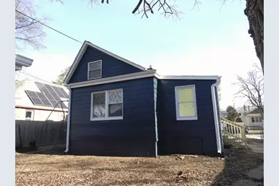 1126 N Ash Street, Waukegan, IL 60085 - Photo 5