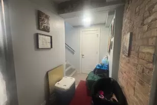 5633 W 63rd St, Chicago, IL 60638 - Photo 9