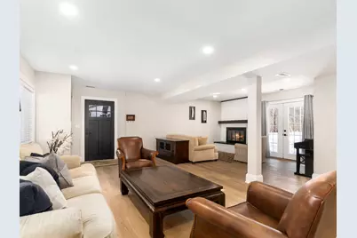 1906 N Summit Street, Wheaton, IL 60187 - Photo 5