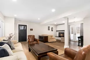 1906 N Summit St, Wheaton, IL 60187 - Photo 5