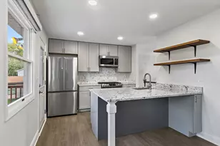 530 Ramblewood Ct, Lake Zurich, IL 60047 - Photo 11