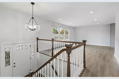 530 Ramblewood Court, Lake Zurich, IL 60047 - Photo 3