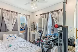 5330 W Drummond Pl, Chicago, IL 60639 - Photo 13