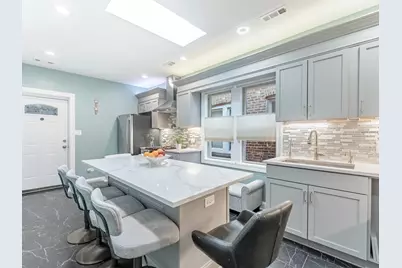 5330 W Drummond Place, Chicago, IL 60639 - Photo 7
