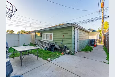 5330 W Drummond Place, Chicago, IL 60639 - Photo 39