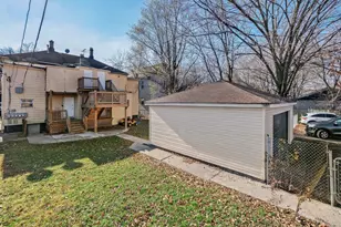 152 E 107th St, Chicago, IL 60628 - Photo 7