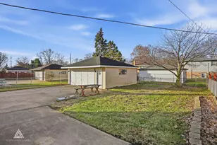 9028 Meade Ave, Oak Lawn, IL 60453 - Photo 7