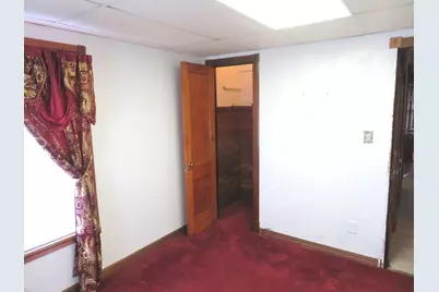 722 Richards Street, Joliet, IL 60433 - Photo 11