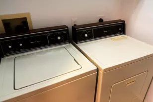 1350 Brook St, Saint Charles, IL 60174 - Photo 11