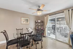 15201 Geoffrey Rd, Oak Forest, IL 60452 - Photo 11