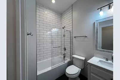 4819 Main Street #204, Skokie, IL 60077 - Photo 17