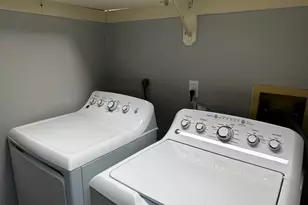 1340 Brook St, Saint Charles, IL 60174 - Photo 9