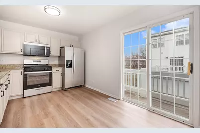 685 Holiday Lane, Hainesville, IL 60073 - Photo 5