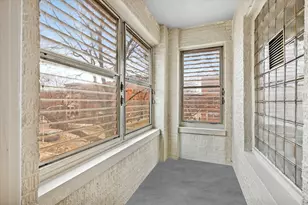 1501 W Cornelia Ave, Chicago, IL 60657 - Photo 17