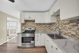 304 Dodson Dr S, Urbana, IL 61802 - Photo 11