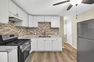 304 Dodson Dr S, Urbana, IL 61802 - Photo 13