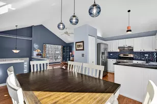 251 Arlington Ln, Grayslake, IL 60030 - Photo 5