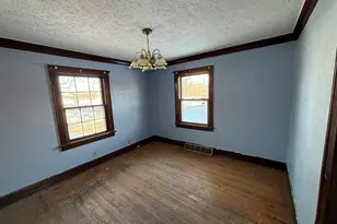 114 Ashley Ave, Rockford, IL 61102 - Photo 11