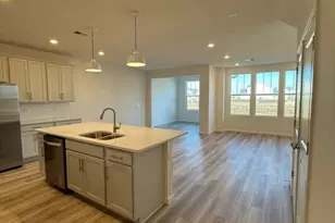 672 Switchgrass Wy, Bolingbrook, IL 60490 - Photo 5