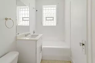 3048 W Cornelia Ave, Chicago, IL 60618 - Photo 9