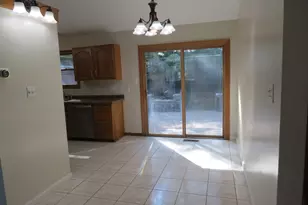 274 E 34th St, Steger, IL 60475 - Photo 7