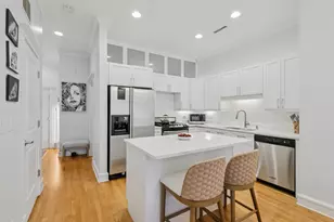 800 W Cornelia Ave, Chicago, IL 60657 - Photo 7