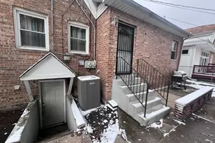 937 E 84th Pl, Chicago, IL 60619 - Photo 13
