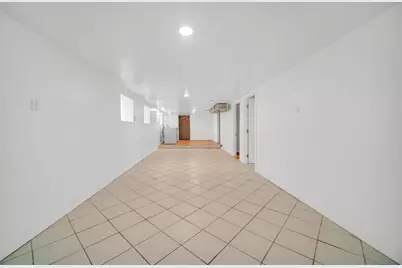 900 N Springfield Avenue, Chicago, IL 60651 - Photo 19