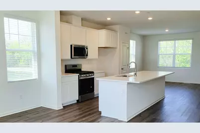 563 Yosemite Way, Mundelein, IL 60060 - Photo 5