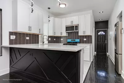 4941 W Iowa Street, Chicago, IL 60651 - Photo 9