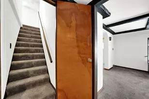 541 Charles St, Aurora, IL 60506 - Photo 25