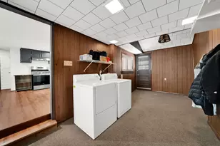 541 Charles St, Aurora, IL 60506 - Photo 19