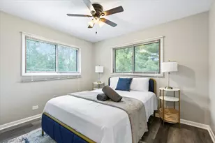 33W067 Bonnie St, Saint Charles, IL 60174 - Photo 9