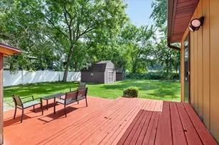 33W067 Bonnie St, Saint Charles, IL 60174 - Photo 15