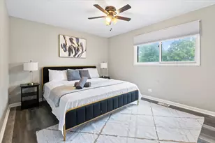 33W067 Bonnie St, Saint Charles, IL 60174 - Photo 7