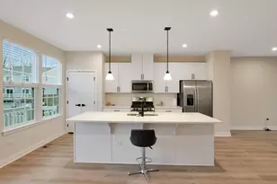 155 Canterbury Way, Lake Zurich, IL 60047 - Photo 7