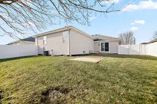 1420 E Cap Cir, Bourbonnais, IL 60914 - Photo 31
